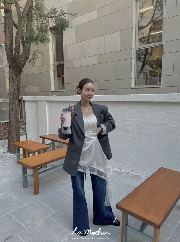 澎湃蕾絲斜切緞面背心(闆娘清單)